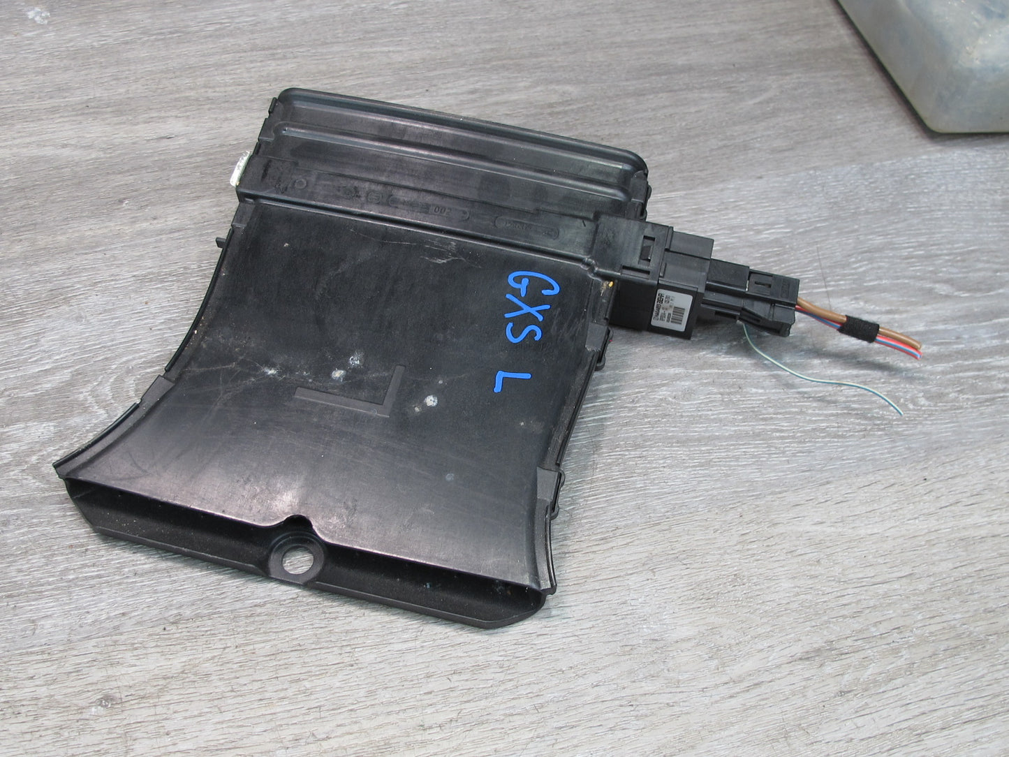 2008-2014 BMW E71 E72 X6 Rear Left Side Under Seat Foot Heater Air Vent Duct