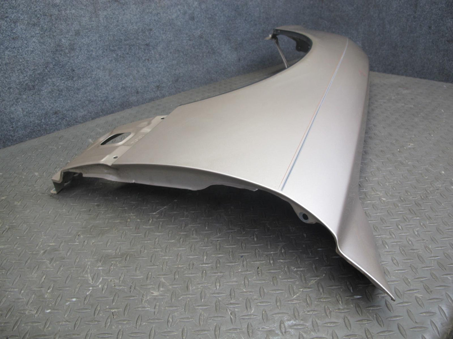 95-97 Lexus LS400 UCF20L Front Left Fender Shell Panel Cover Beige OEM