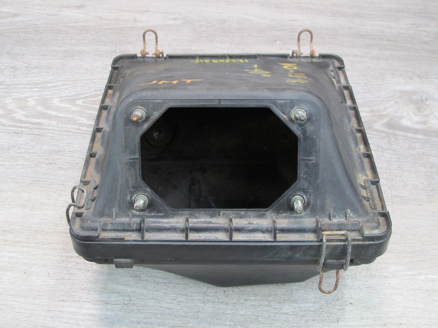 91-99 Mitsubishi 3000GT Air Intake Cleaner Filter Box MD620527 OEM