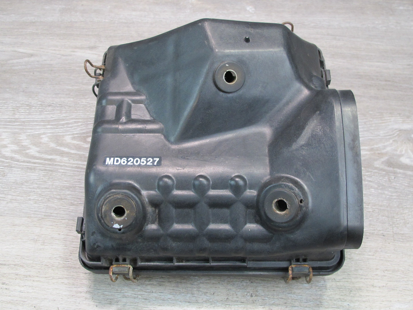 91-99 Mitsubishi 3000GT Air Intake Cleaner Filter Box MD620527 OEM