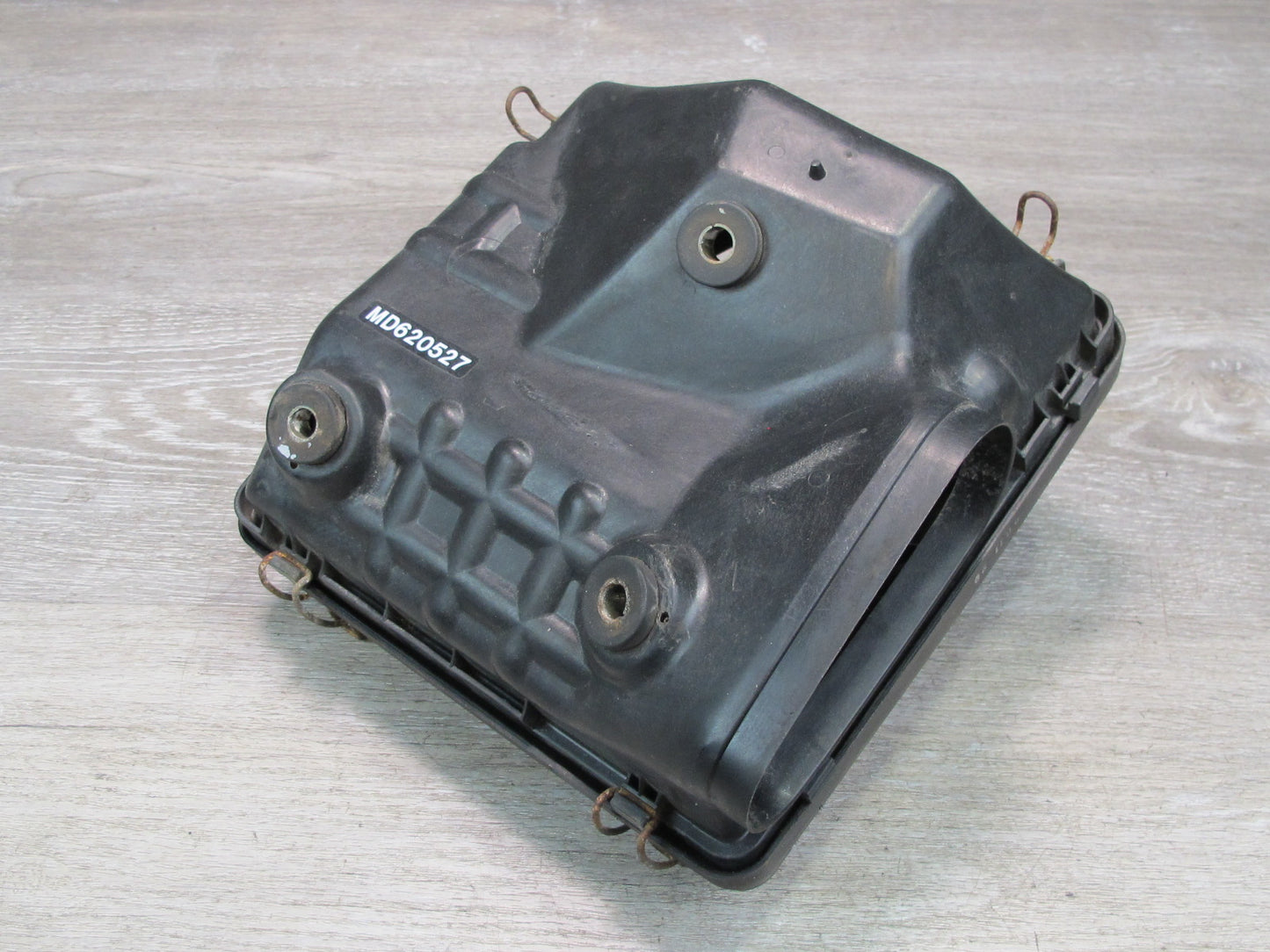 91-99 Mitsubishi 3000GT Air Intake Cleaner Filter Box MD620527 OEM