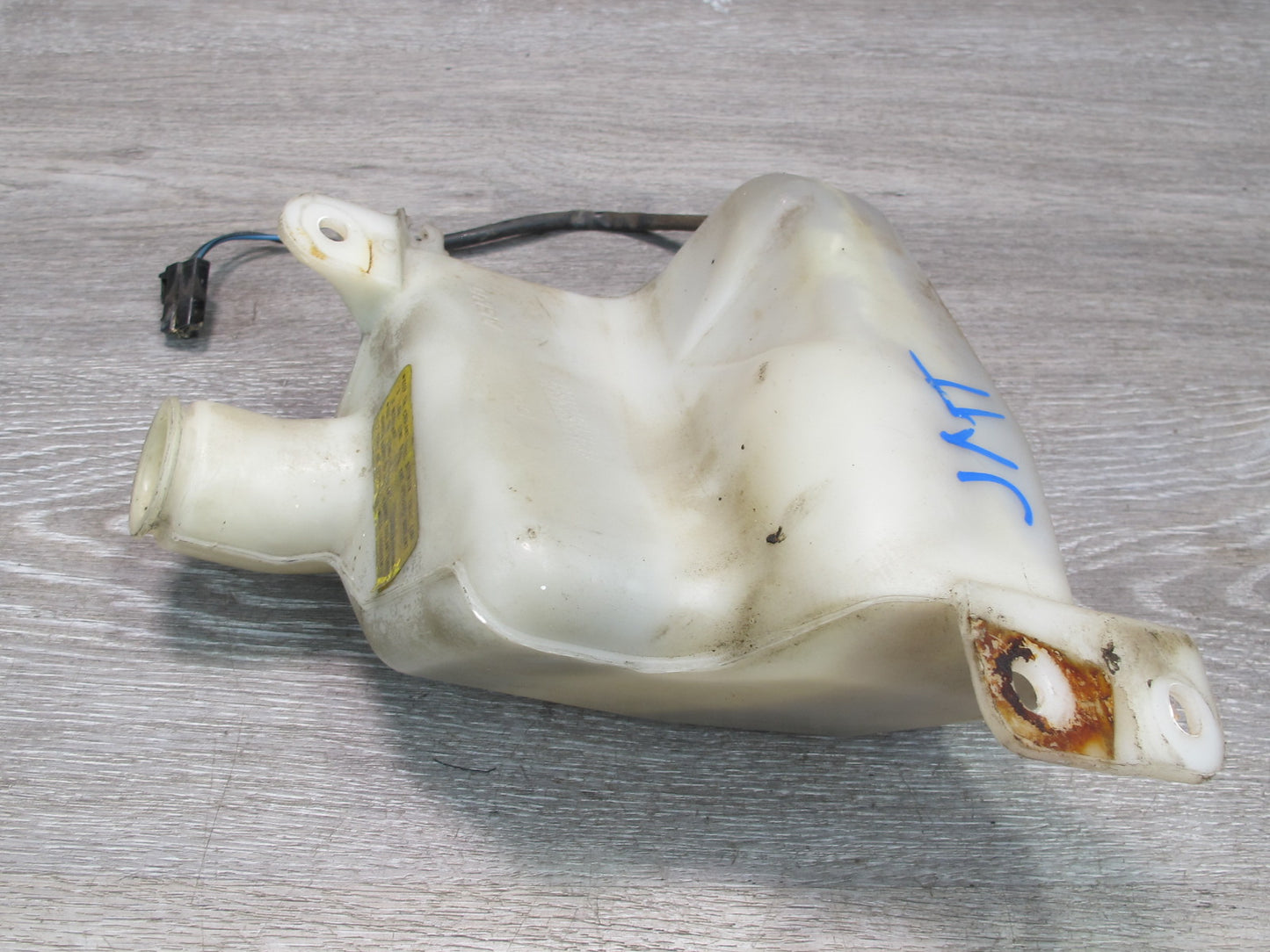 91-97 Mitsubishi 3000GT Engine Coolant Overflow Expansion Reservoir Tank OEM
