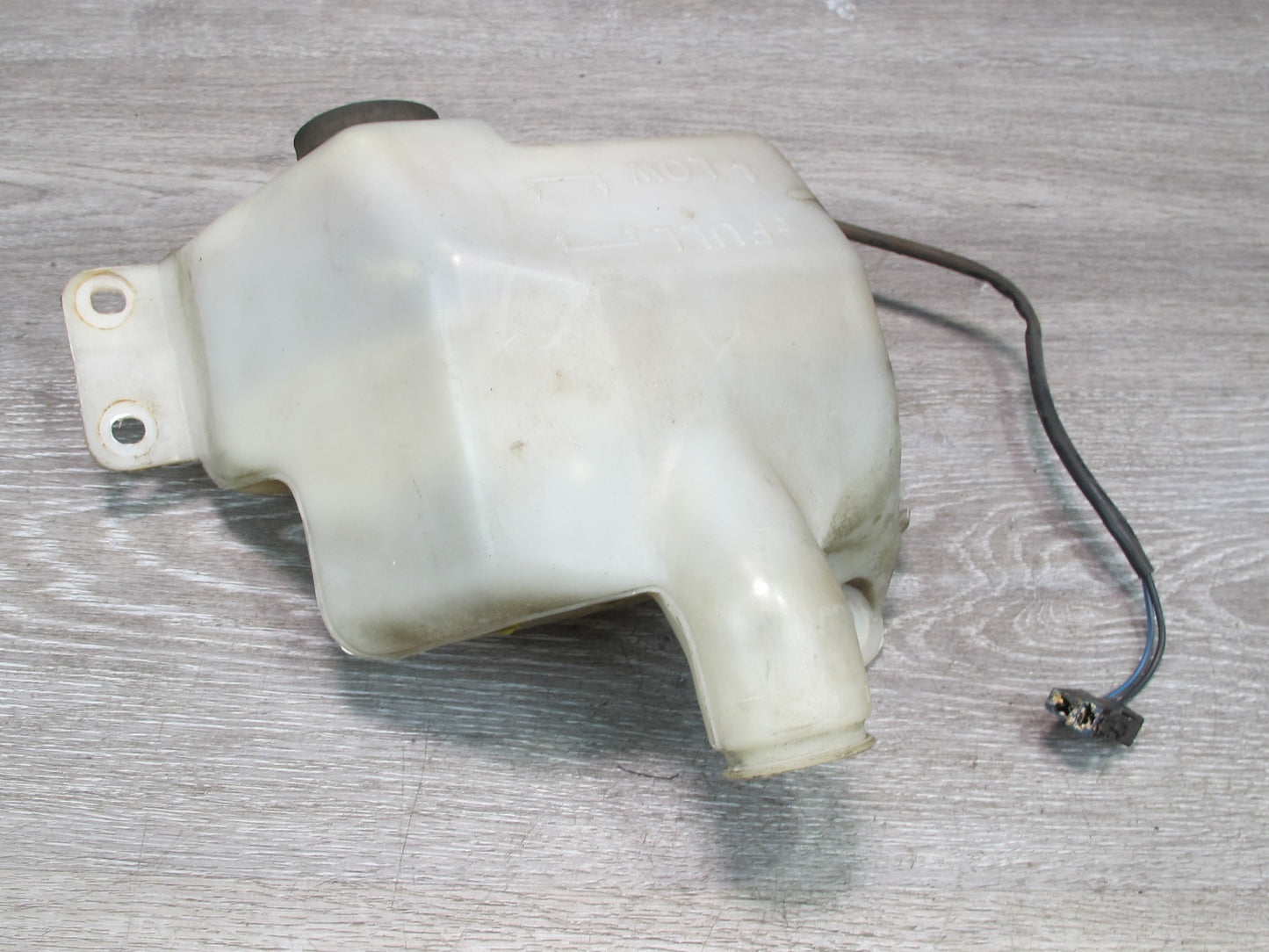 91-97 Mitsubishi 3000GT Engine Coolant Overflow Expansion Reservoir Tank OEM