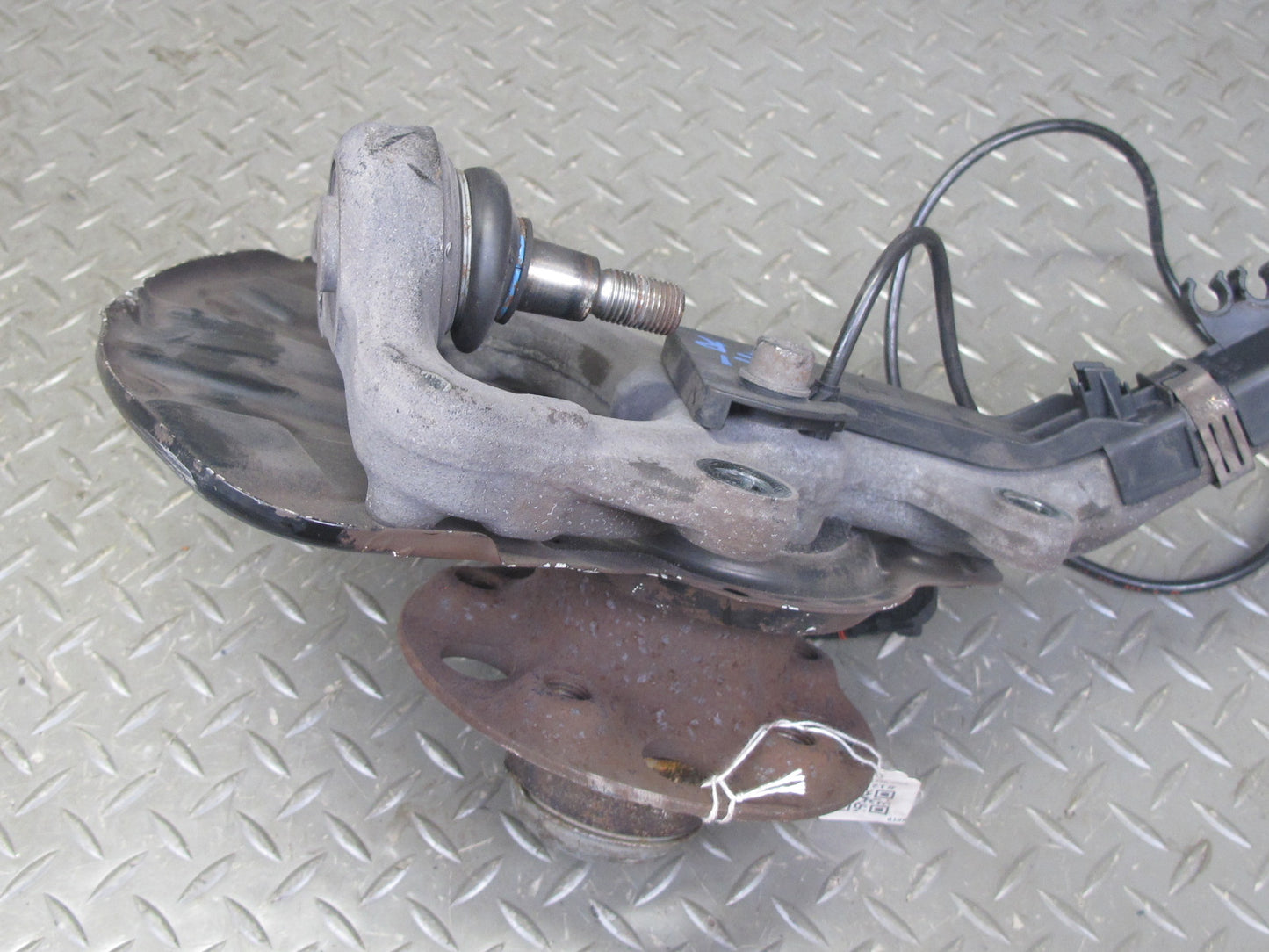 03-08 Mercedes R230 SL600 Front Right Spindle Knuckle Wheel Hub Bearing 56K OEM