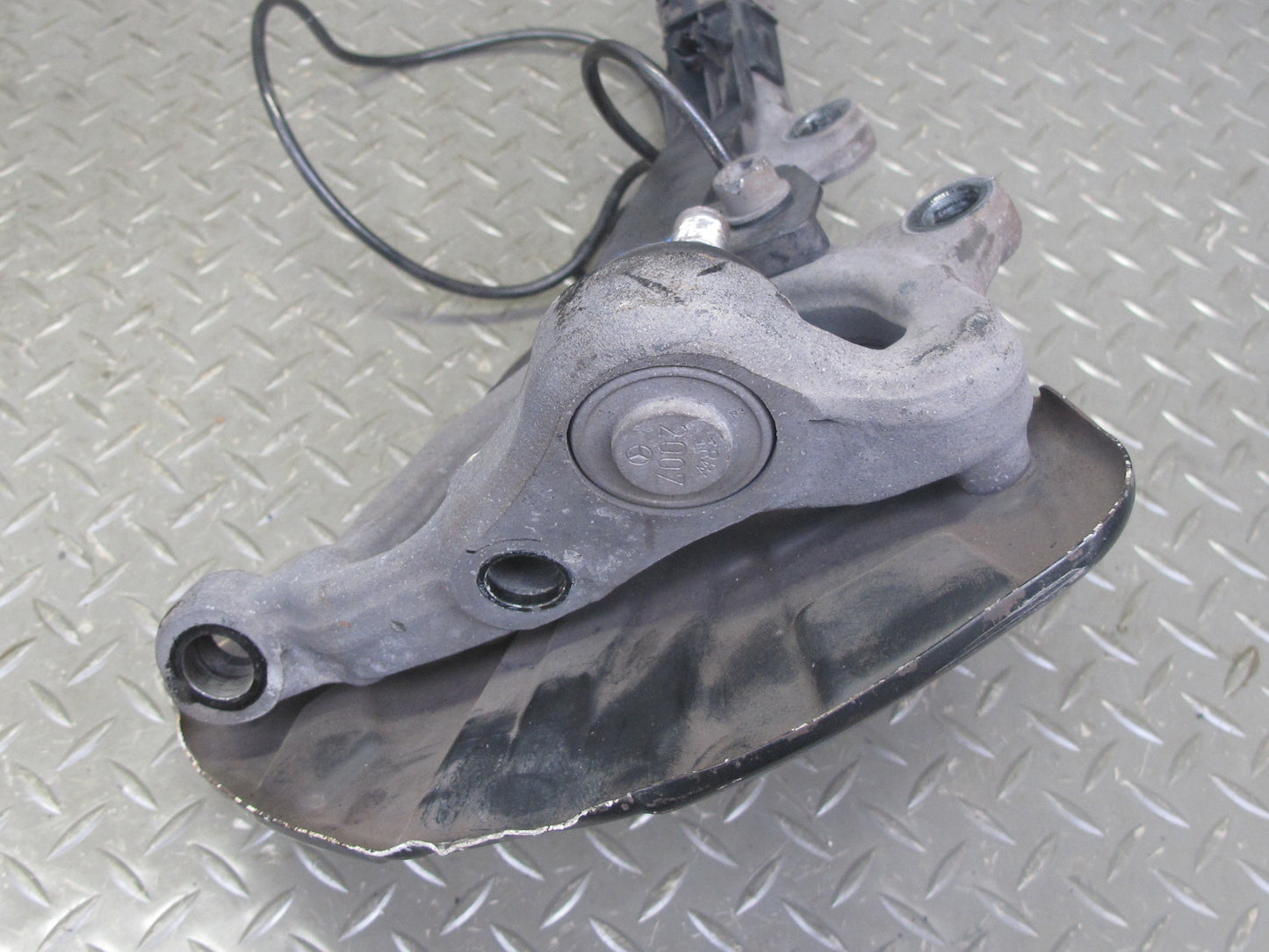 03-08 Mercedes R230 SL600 Front Right Spindle Knuckle Wheel Hub Bearing 56K OEM