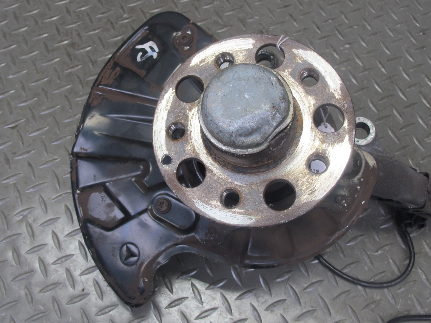 03-08 Mercedes R230 SL600 Front Right Spindle Knuckle Wheel Hub Bearing 56K OEM