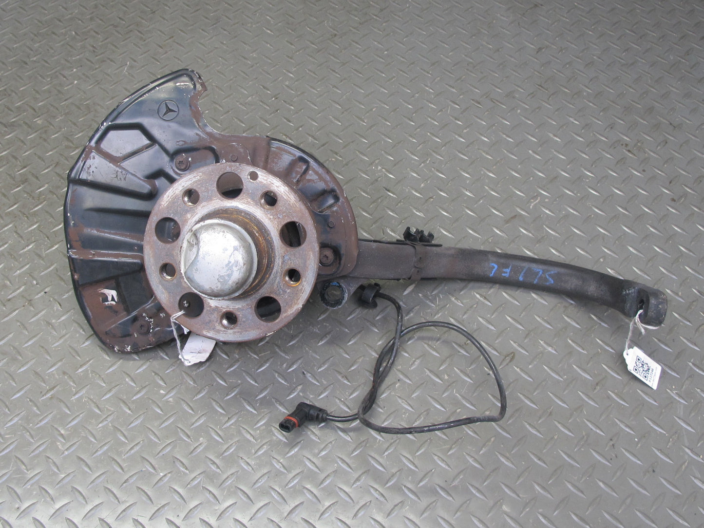 03-08 Mercedes R230 SL600 Front Left Spindle Knuckle Wheel Hub Bearing 56K OEM