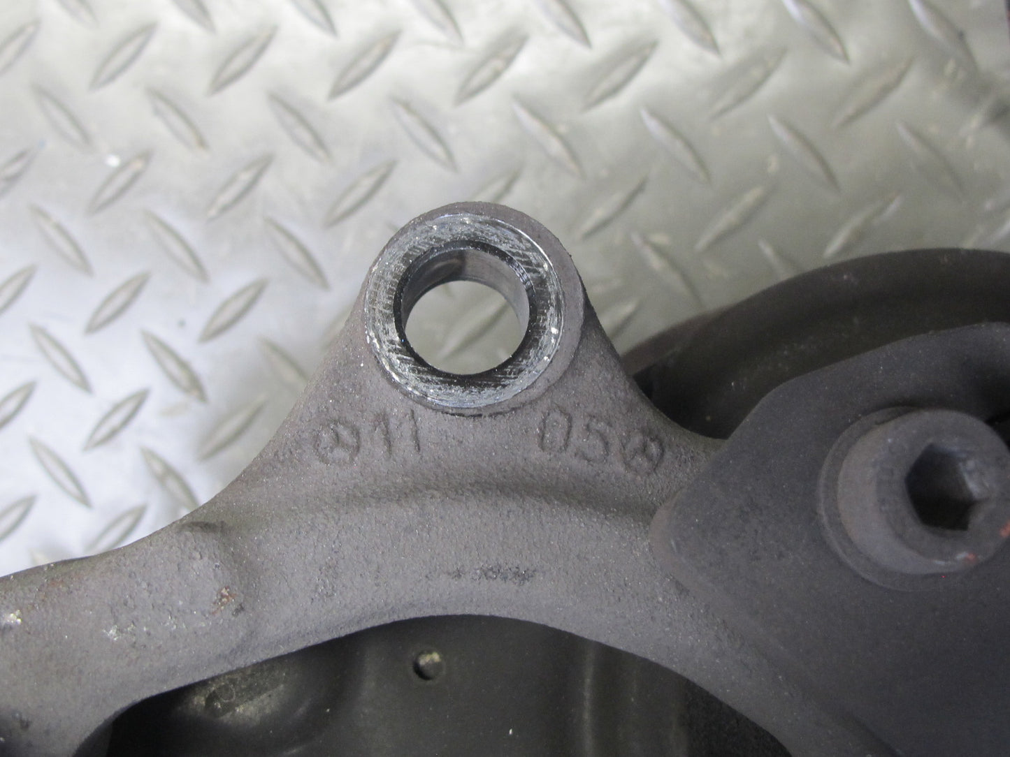 03-08 Mercedes R230 SL600 Front Left Spindle Knuckle Wheel Hub Bearing 56K OEM