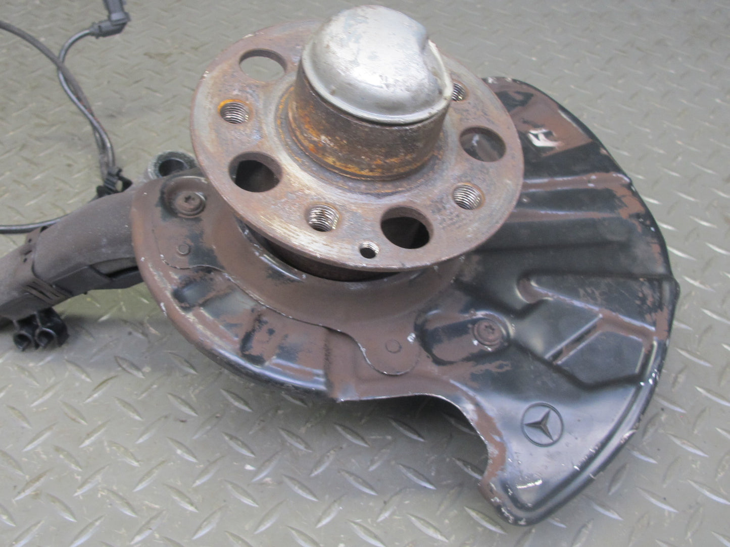 03-08 Mercedes R230 SL600 Front Left Spindle Knuckle Wheel Hub Bearing 56K OEM