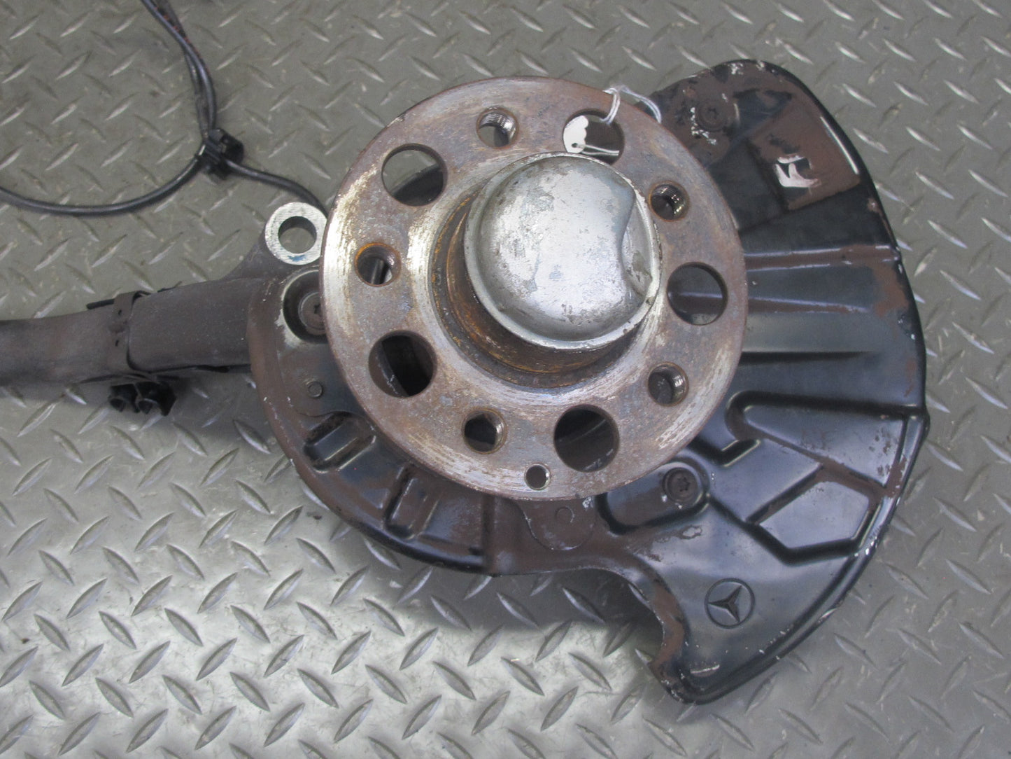 03-08 Mercedes R230 SL600 Front Left Spindle Knuckle Wheel Hub Bearing 56K OEM