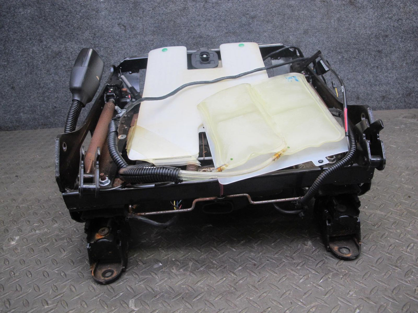 2004-2009 Cadillac XLR Front Right Passenger Side Seat Track Frame W/ Motor