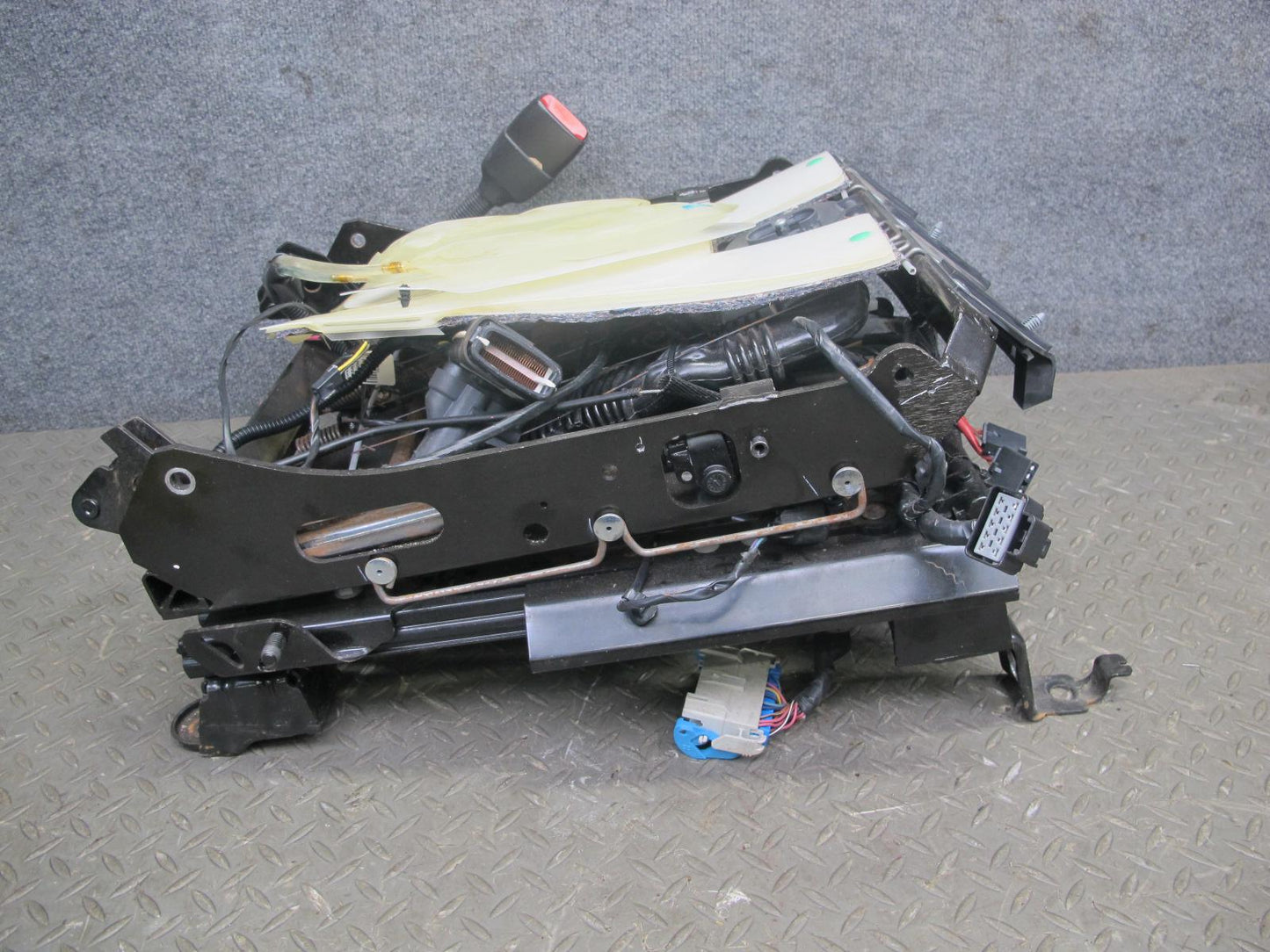 2004-2009 Cadillac XLR Front Right Passenger Side Seat Track Frame W/ Motor