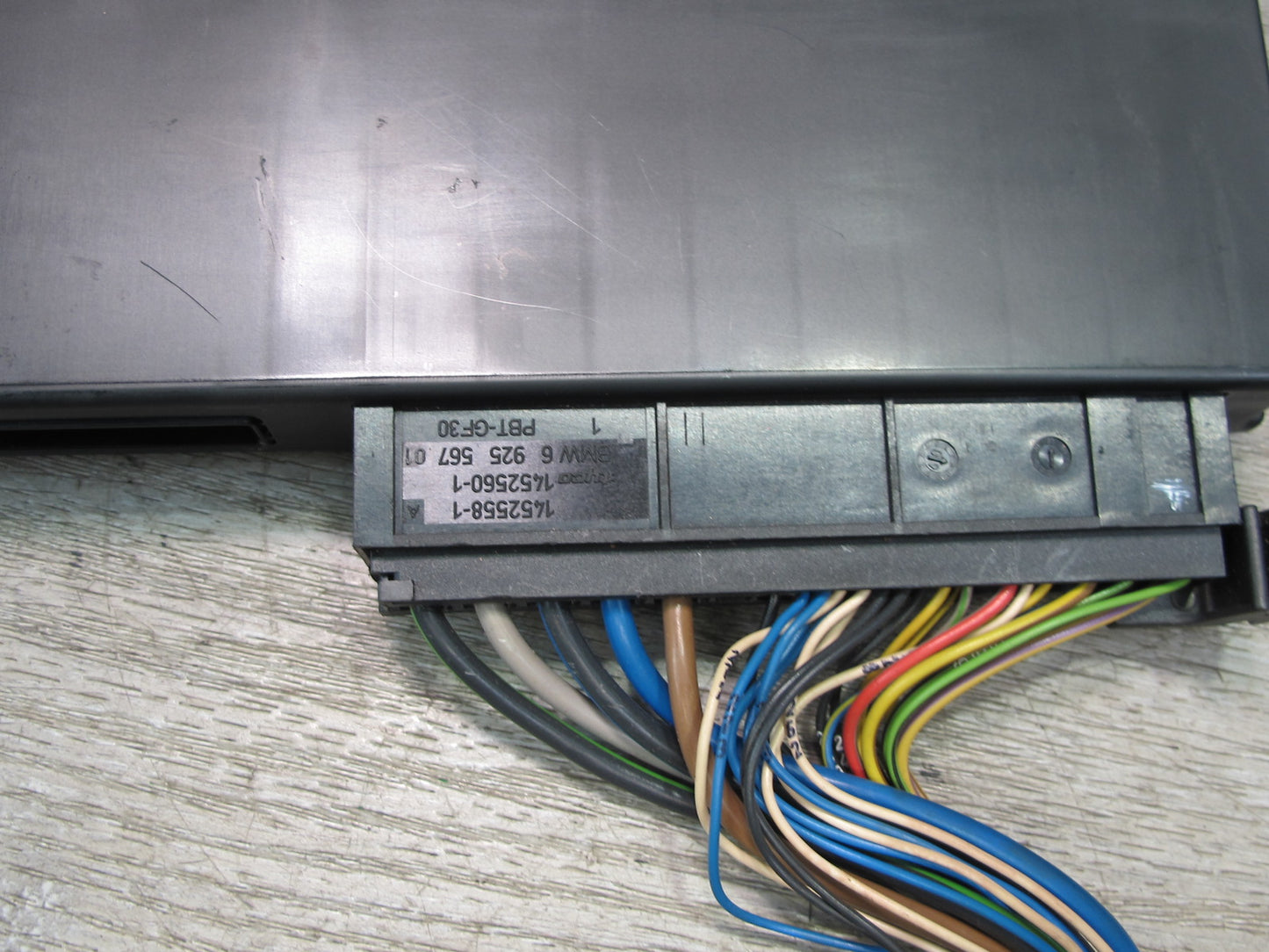 2010-2014 BMW E71 E72 X6 Electronic Junction Box Body Control Module 9227176