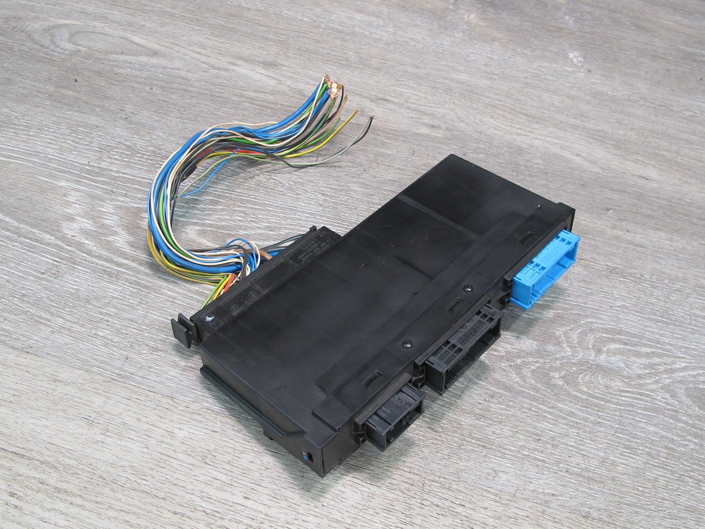 2010-2014 BMW E71 E72 X6 Electronic Junction Box Body Control Module 9227176