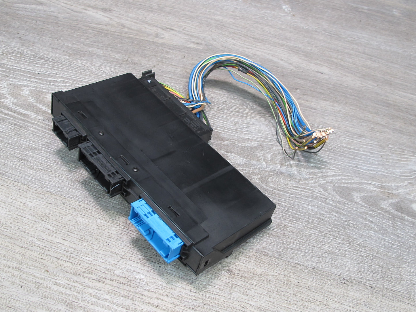 2010-2014 BMW E71 E72 X6 Electronic Junction Box Body Control Module 9227176