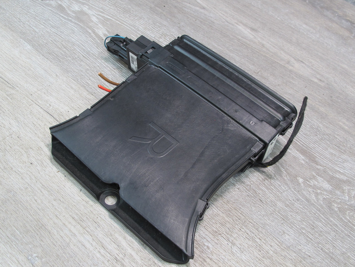 2008-2014 BMW E71 E72 X6 Rear Right Side Under Seat Foot Heater Air Vent Duct