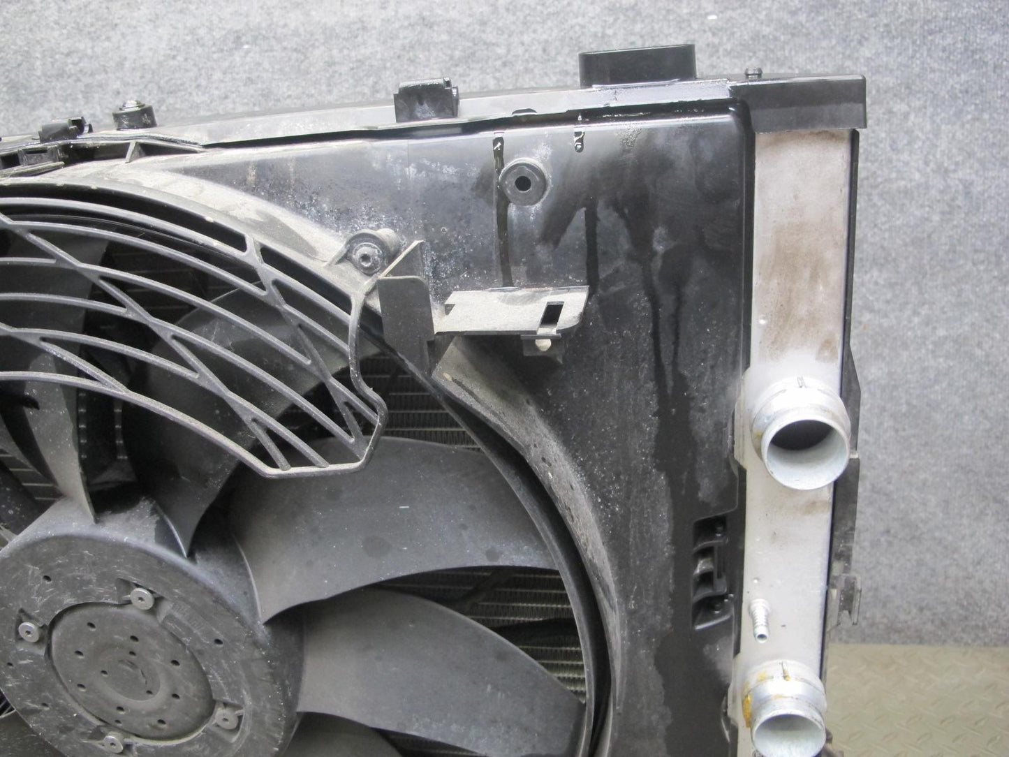 2006-2010 BMW E63 E64 M6 Engine Radiator A/C Condenser Oil Cooler Fan Set OEM