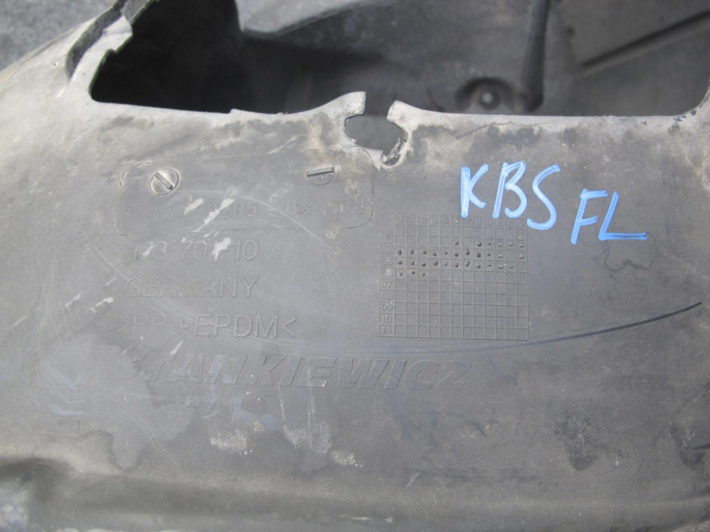 2006-2010 BMW E63 E64 Front Left Fender Liner Wheel Arch Splash Shield 7898205