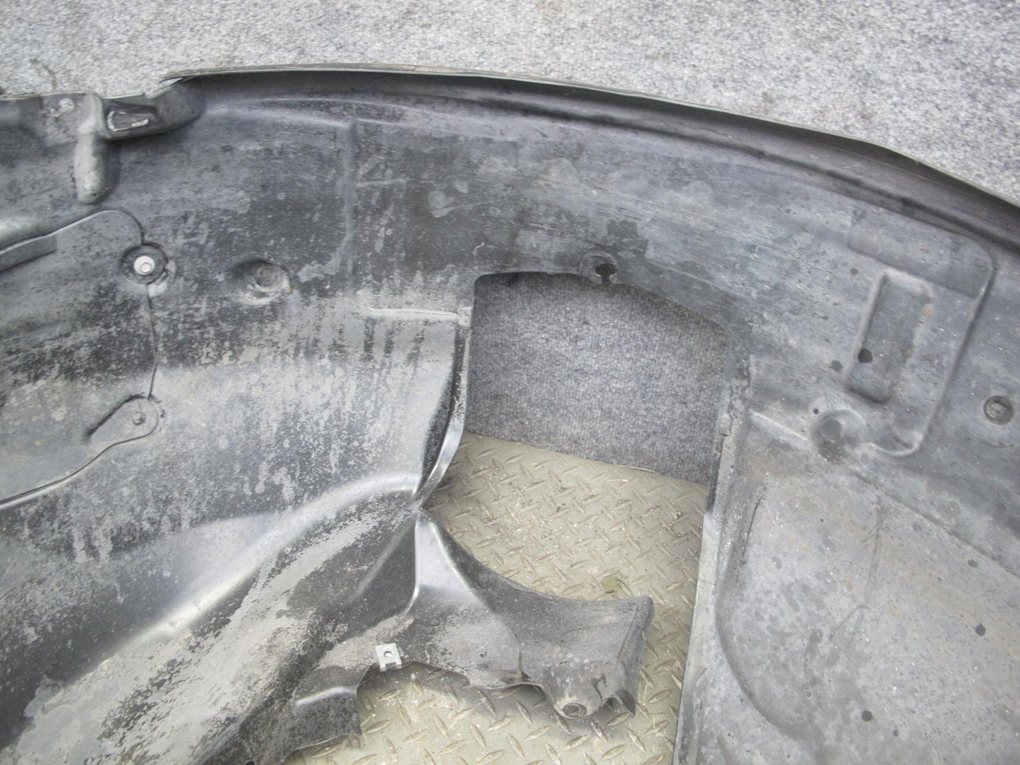 2006-2010 BMW E63 E64 Front Left Fender Liner Wheel Arch Splash Shield 7898205