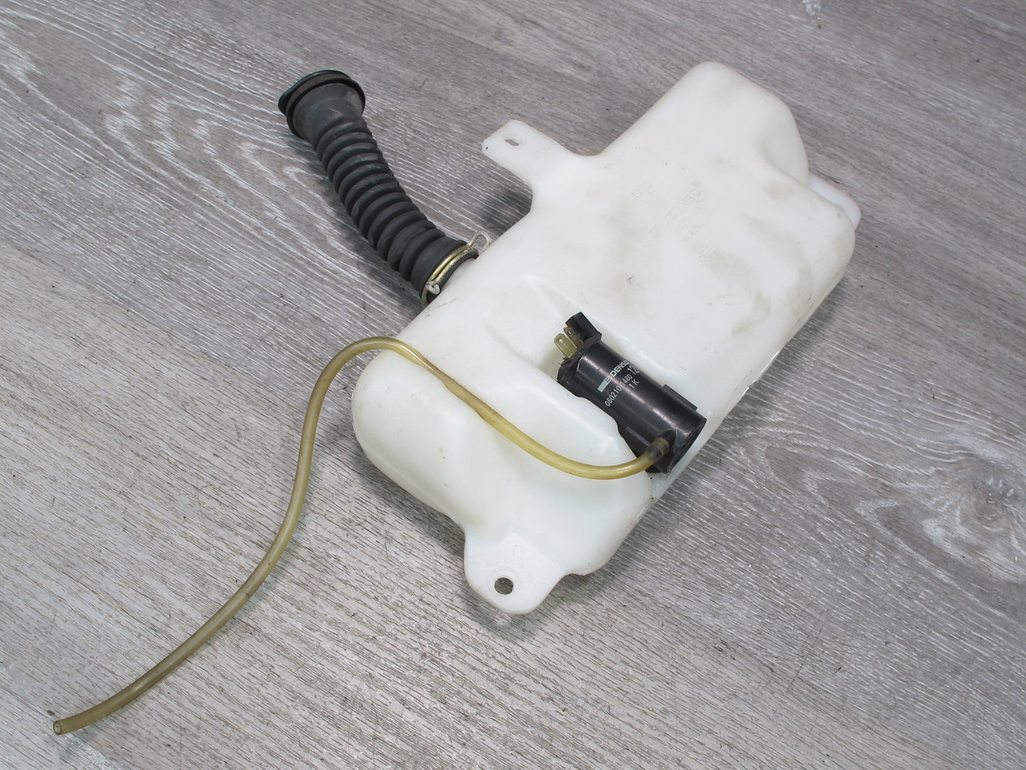 91-99 Mitsubishi 3000GT Rear Windshield Washer Fluid Reservoir w Pump OEM