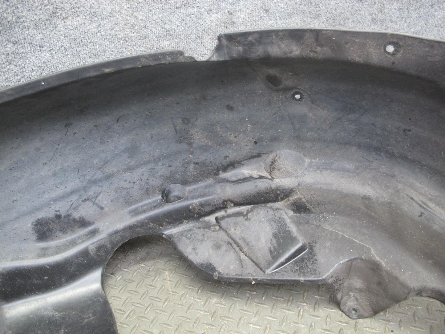 2006-2010 BMW E63 E64 Rear Left Fender Liner Wheel Arch Splash Shield 7009717