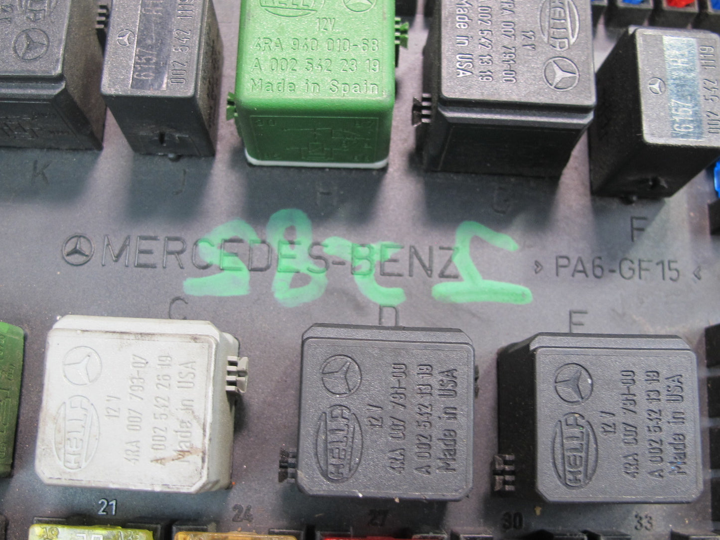 07-09 Mercedes W221 S-class Front Fuse Relay Box Module 2215403150 OEM
