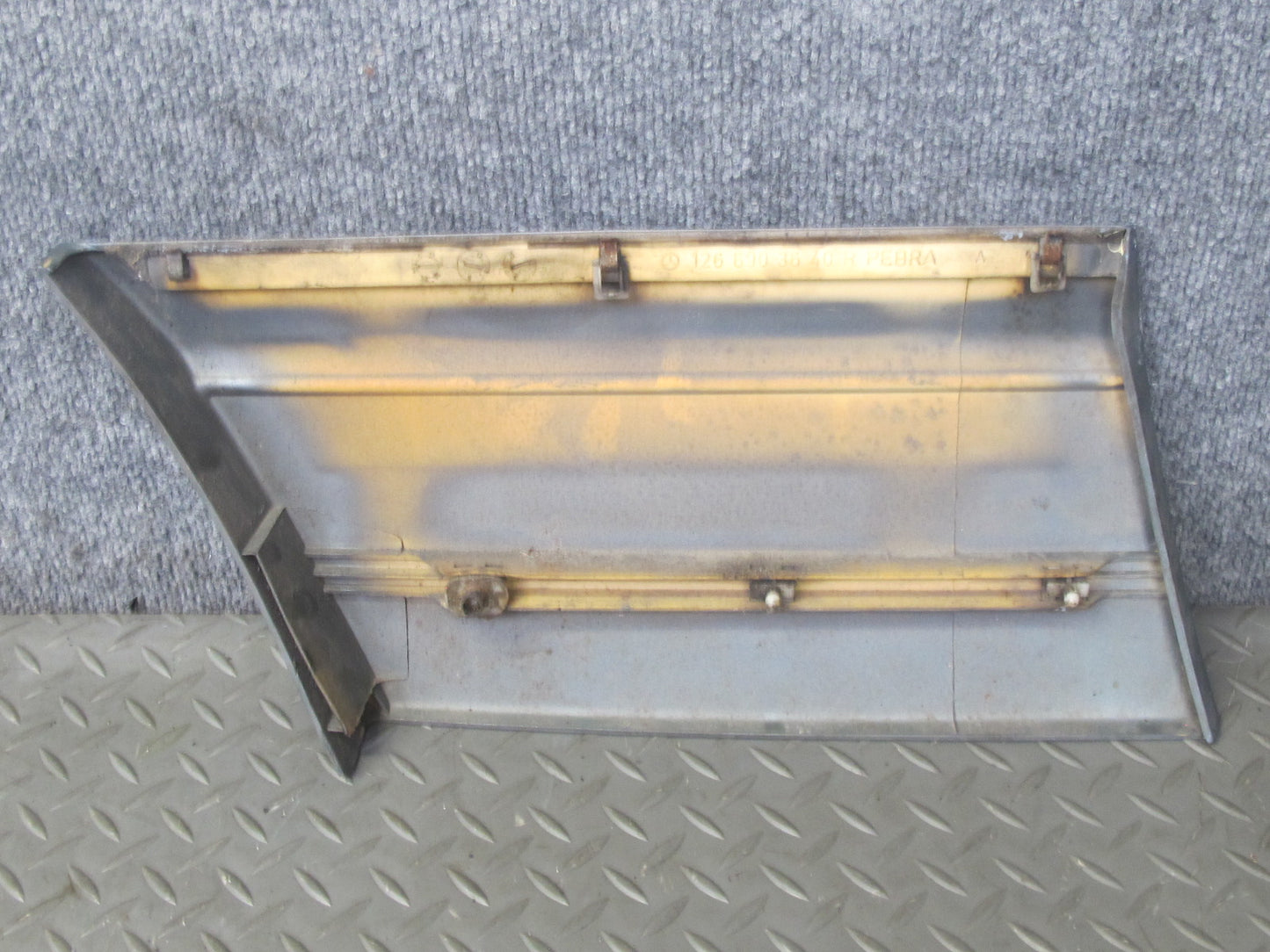 86-91 Mercedes W126 Front & Rear Fender Door Quarter Trim Molding Set OEM