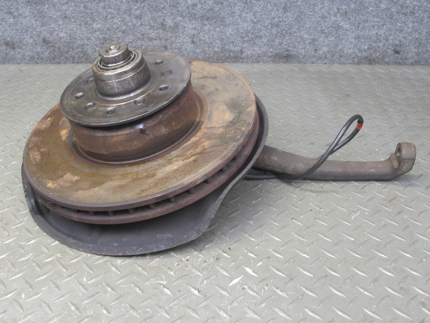 86-91 Mercedes W126 Front Right Spindle Knuckle Wheel Hub Bearing Rotor OEM