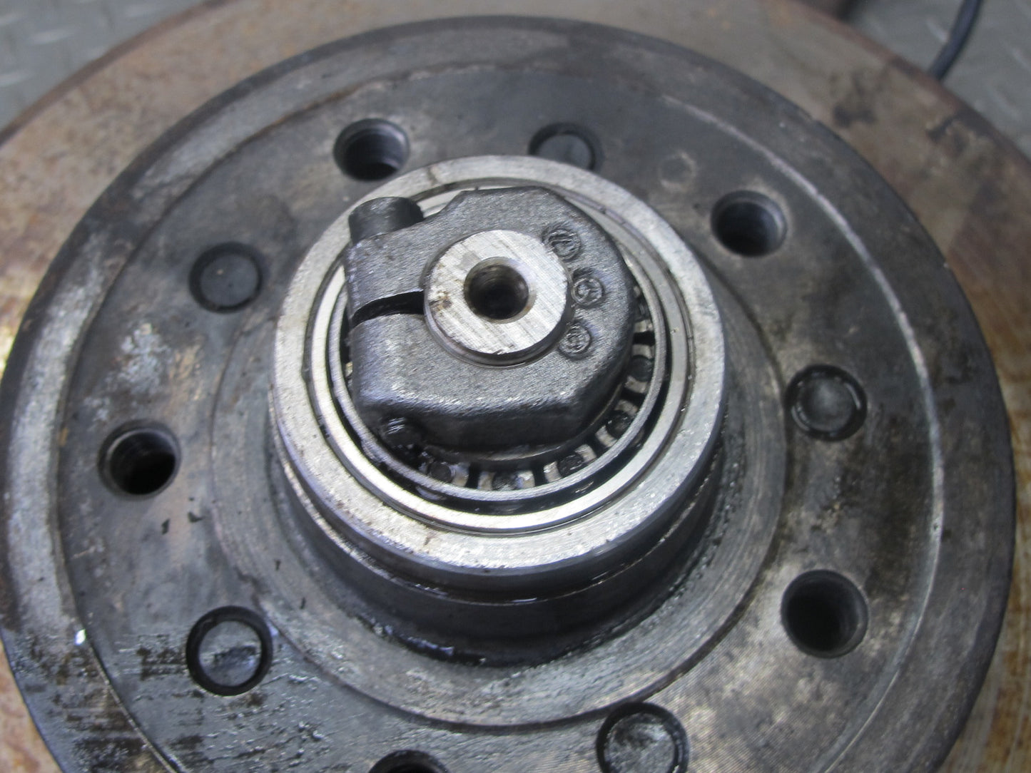 86-91 Mercedes W126 Front Right Spindle Knuckle Wheel Hub Bearing Rotor OEM