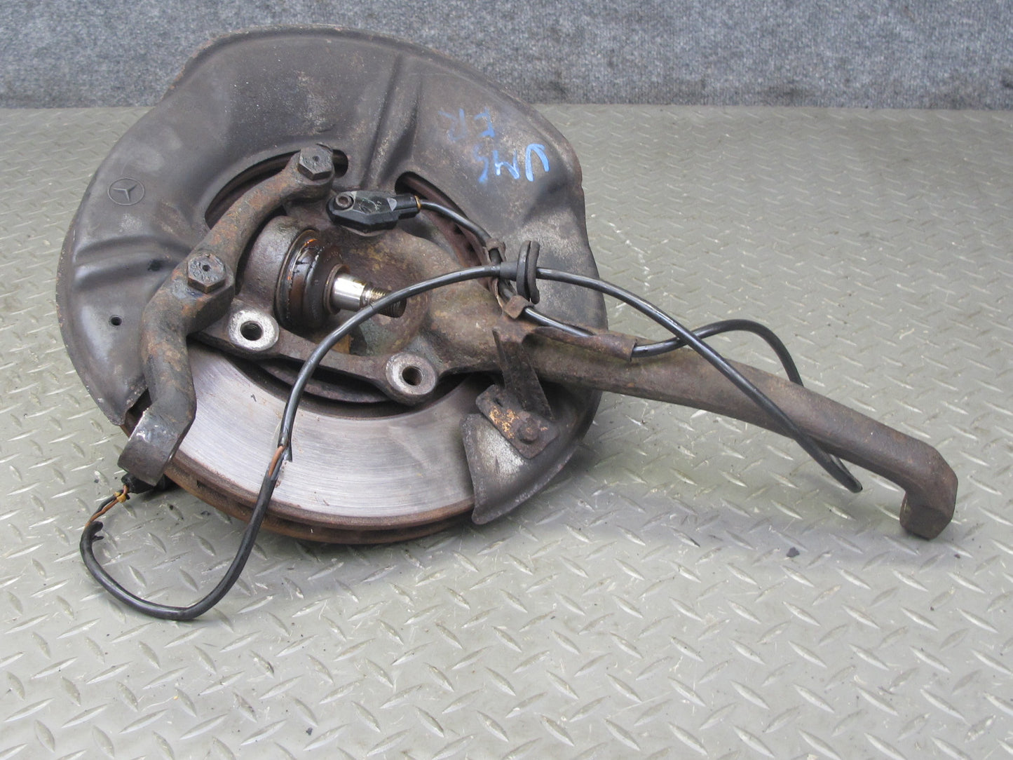 86-91 Mercedes W126 Front Right Spindle Knuckle Wheel Hub Bearing Rotor OEM