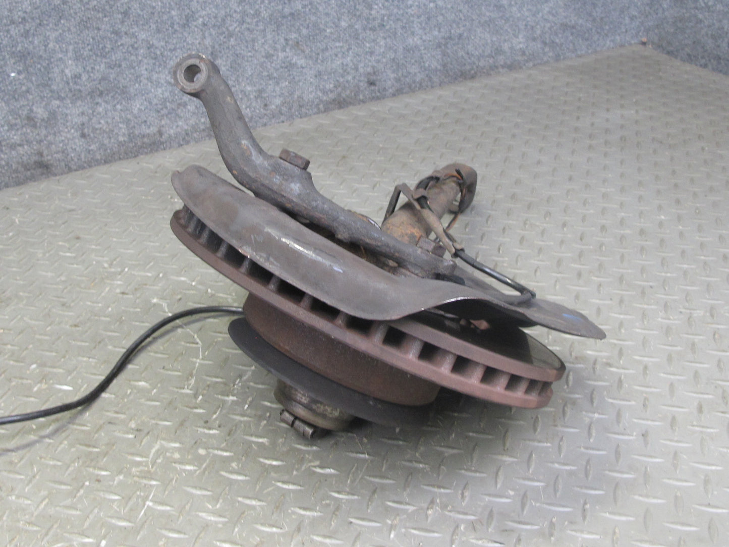86-91 Mercedes W126 Front Right Spindle Knuckle Wheel Hub Bearing Rotor OEM