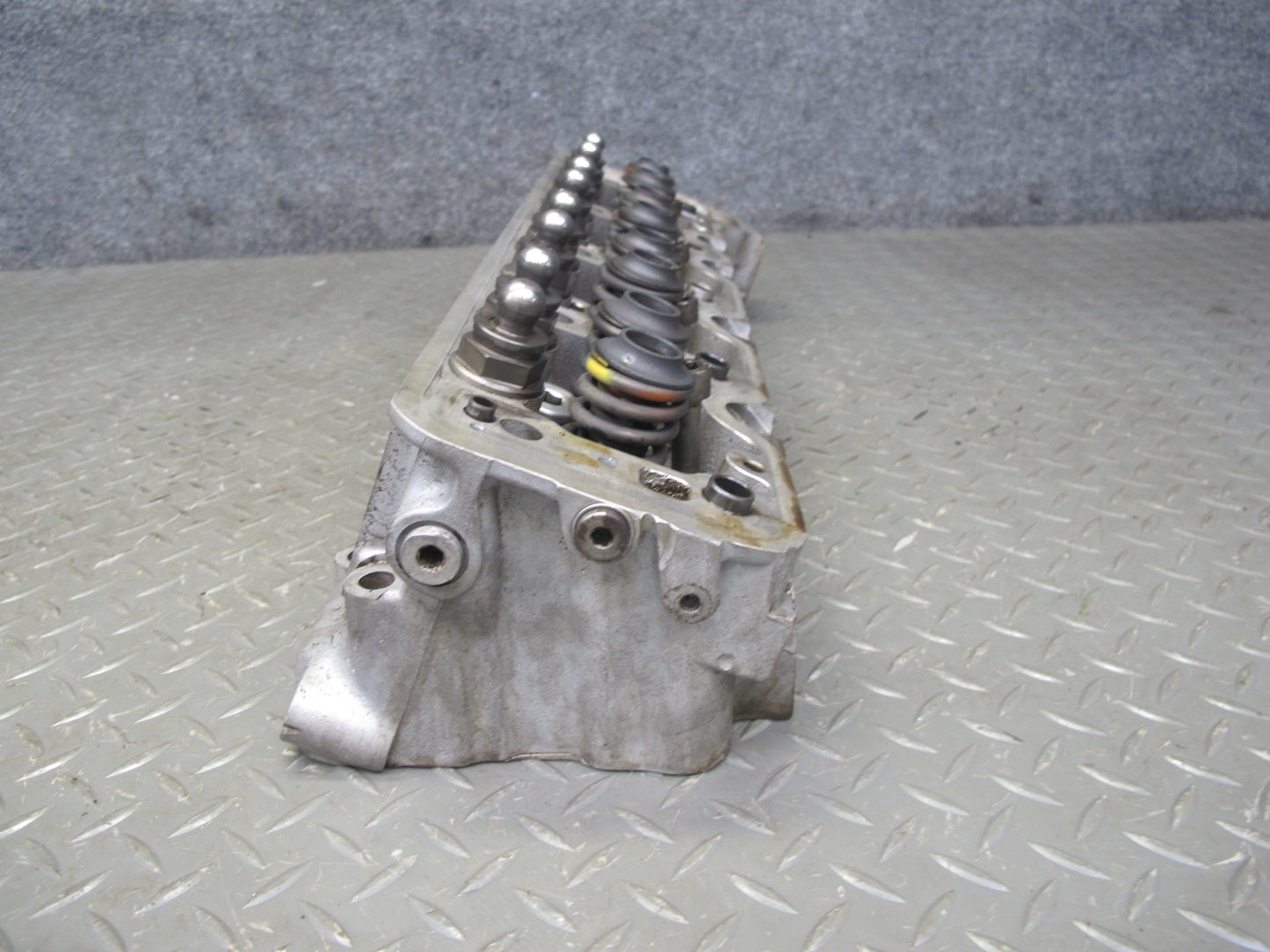 86-91 Mercedes W126 5.6L M117 117.968 Engine Left Cylinder Head OEM