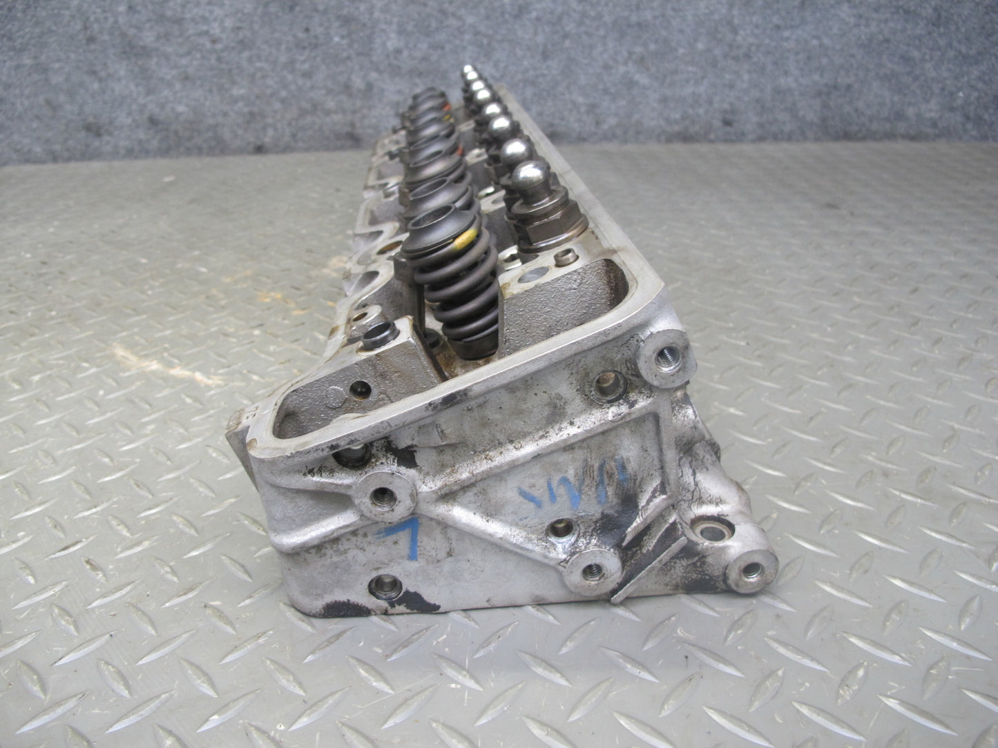 86-91 Mercedes W126 5.6L M117 117.968 Engine Left Cylinder Head OEM
