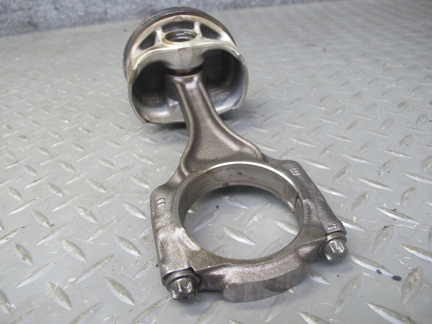 12-14 BMW F01 F02 F13 F12 4.4L N63 Set of 8 Engine Piston w Connecting Rod OEM