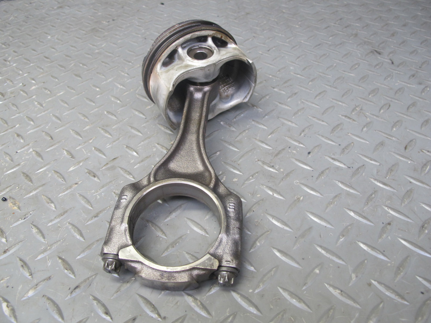 12-14 BMW F01 F02 F13 F12 4.4L N63 Set of 8 Engine Piston w Connecting Rod OEM
