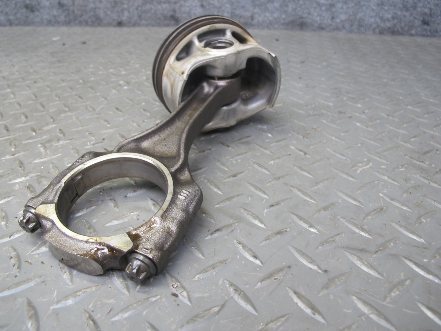 12-14 BMW F01 F02 F13 F12 4.4L N63 Set of 8 Engine Piston w Connecting Rod OEM