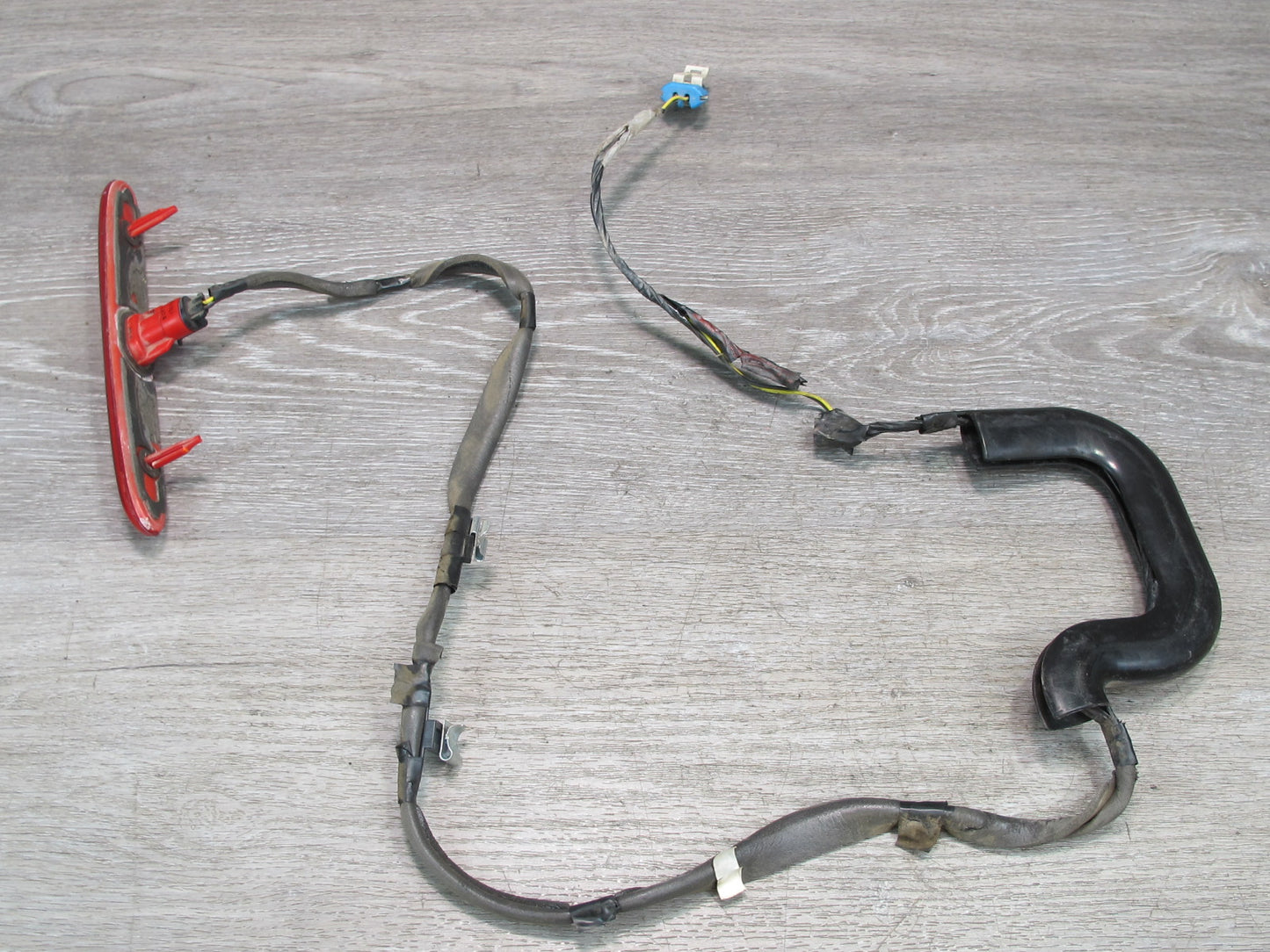 03-06 Chevrolet SSR Rear Trunk Lid 3RD Brake Light Lamp w Wiring Harness OEM