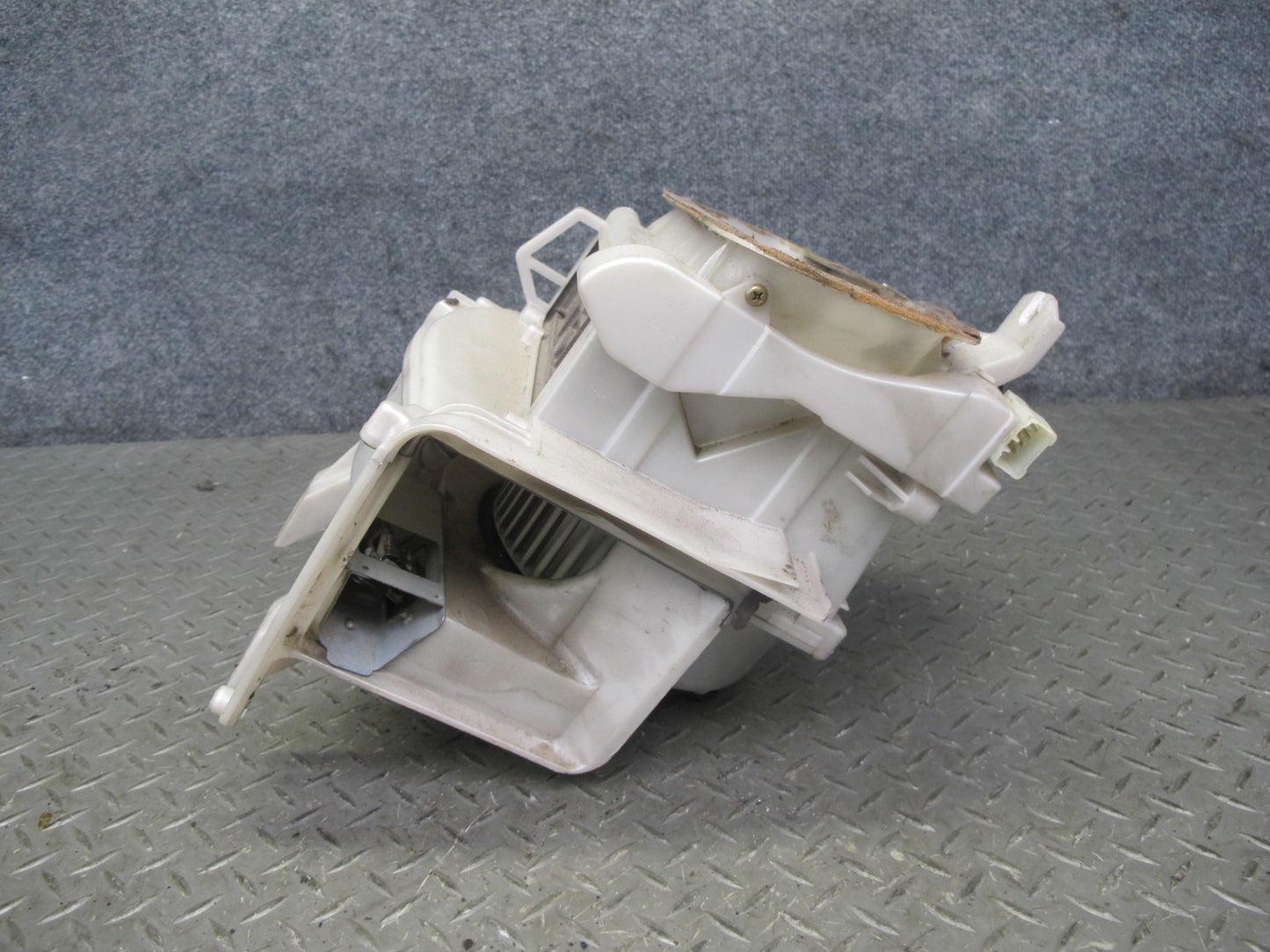 86-92 Toyota Supra MK3 Hvac A/C Heater Blower Motor Fan & Housing Box OEM