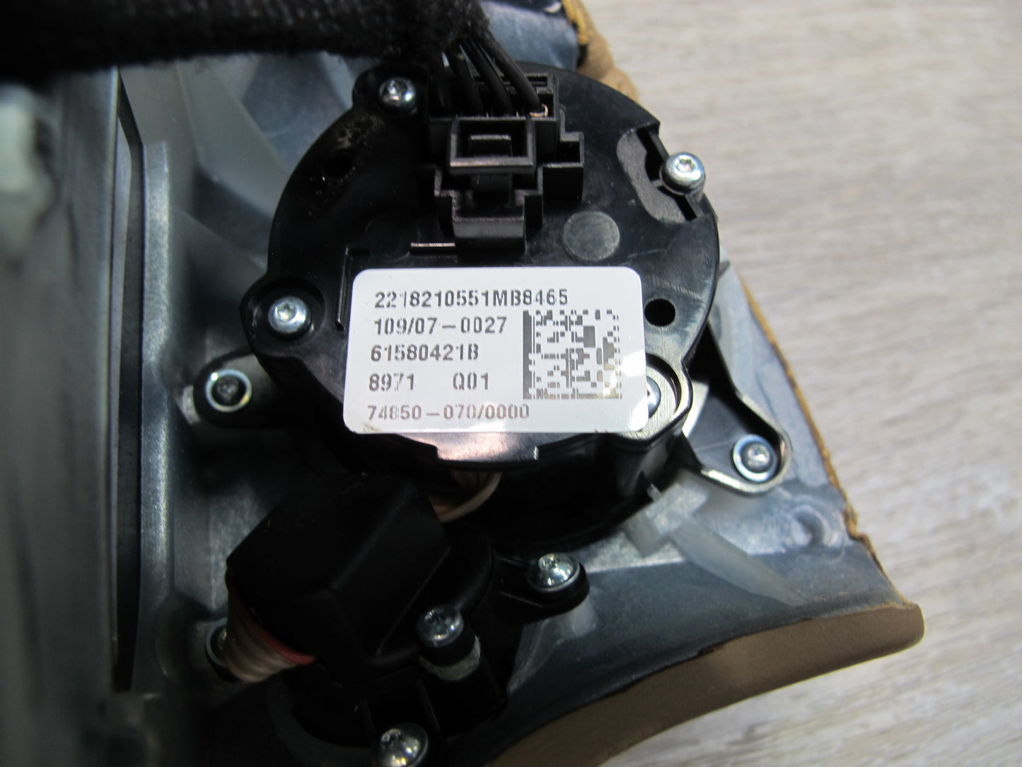 07-10 MERCEDES W221 S-CLASS FRONT LEFT DRIVER SIDE STEERING WHEEL SRS AIRBAG OEM