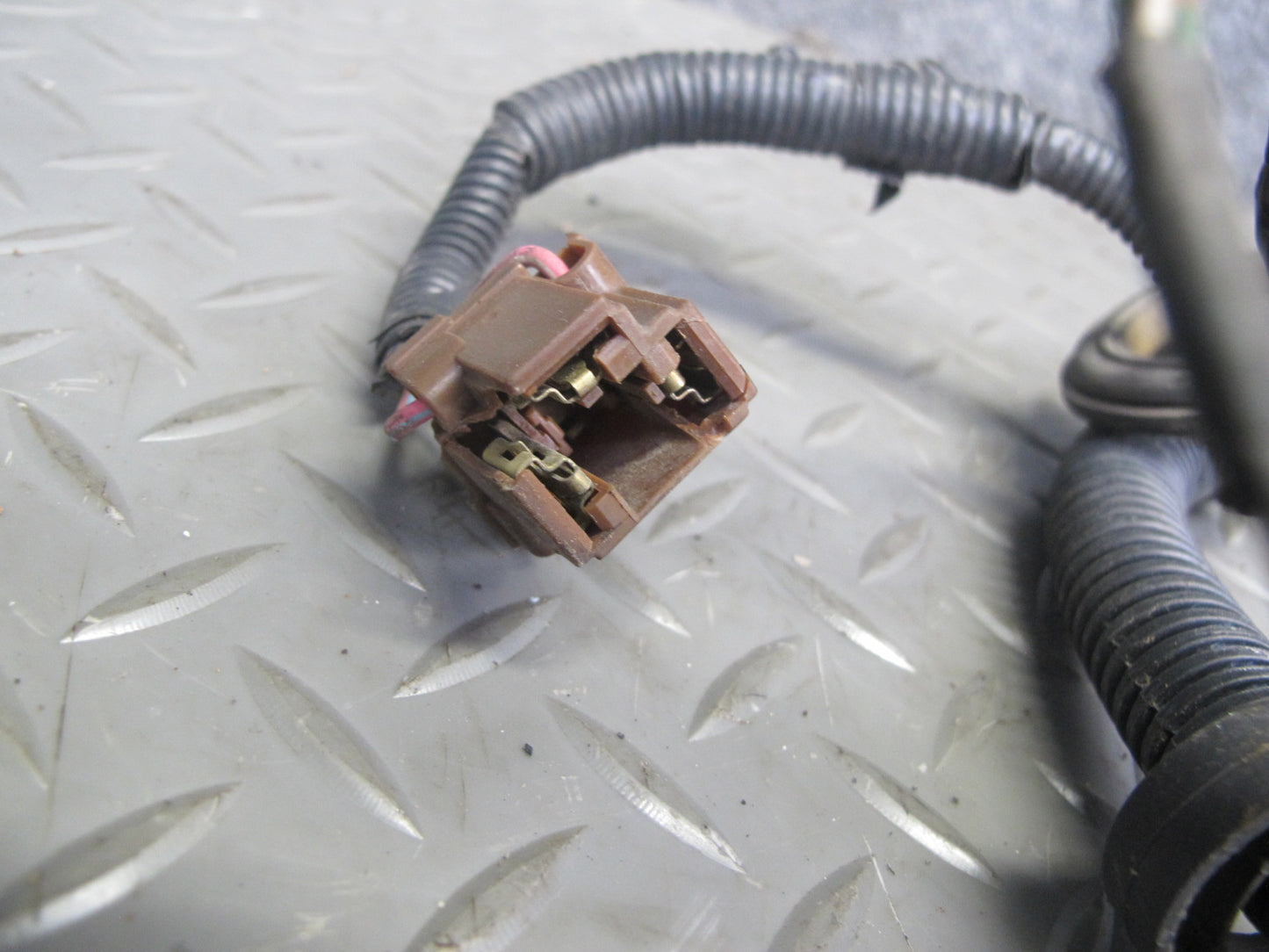 87-88 Toyota Supra MK3 7MGE Engine Bay Wire Wiring Harness w Fuse Relay Box OEM