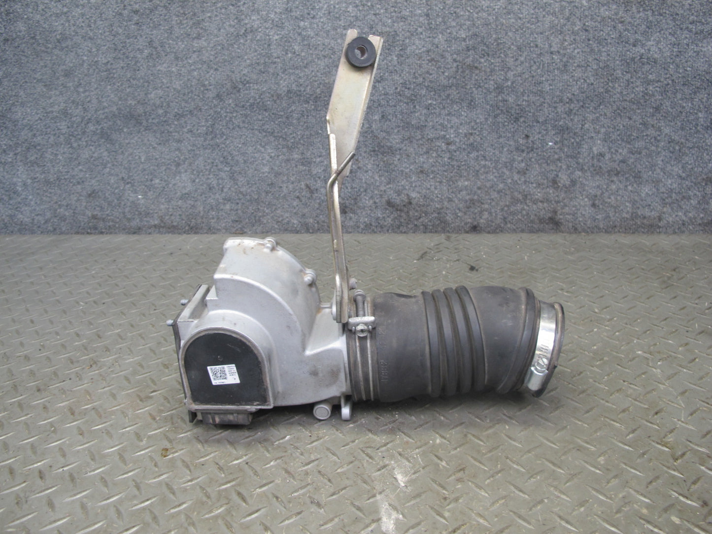 86-92 Toyota Supra MK3 7MGE NON Turbo Mass Air Flow MAF Sensor w Duct Pipe OEM
