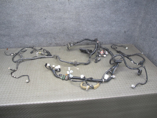 2007 Nissan 350Z Z33 VQ35HR A/T Engine Bay Wire Wiring Harness w  Fuse Box OEM