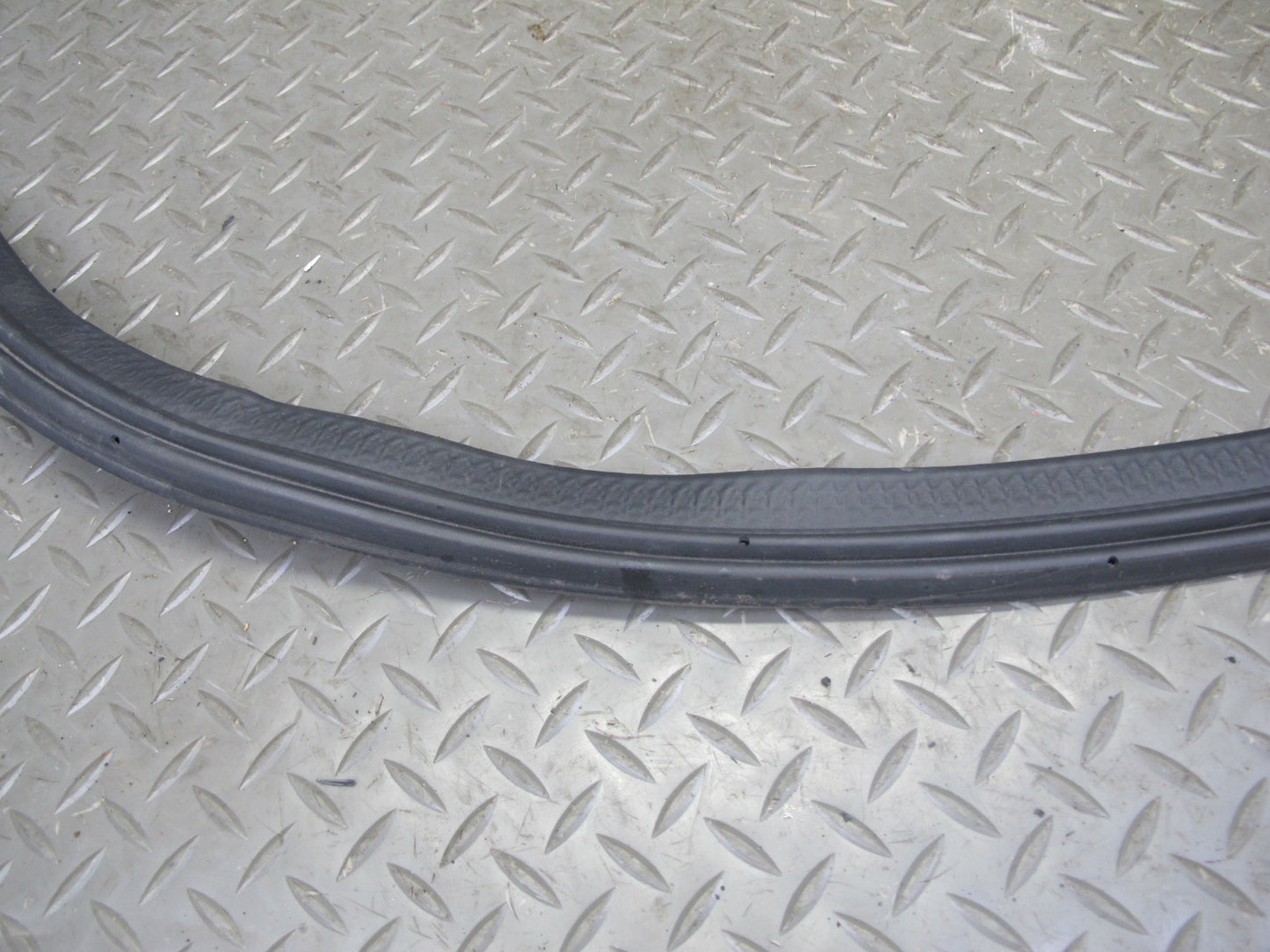 2004-2009 Cadillac XLR Rear Trunk Deck Lid Weather Strip Rubber Seal