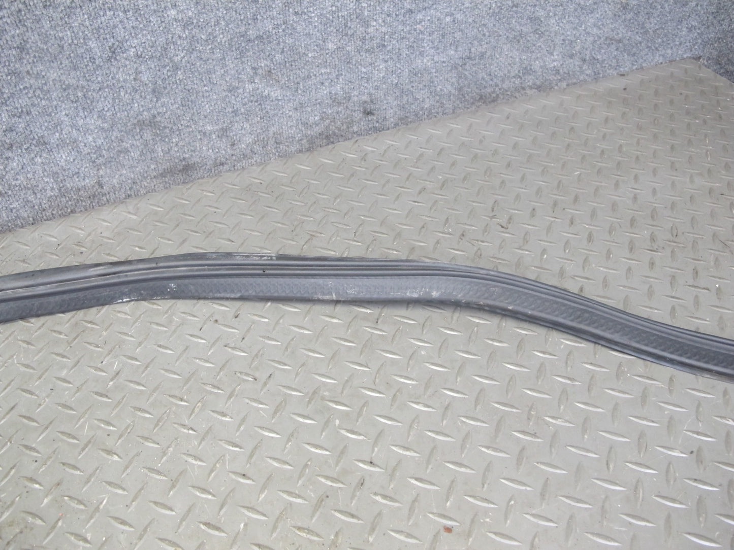 2004-2009 Cadillac XLR Rear Trunk Deck Lid Weather Strip Rubber Seal