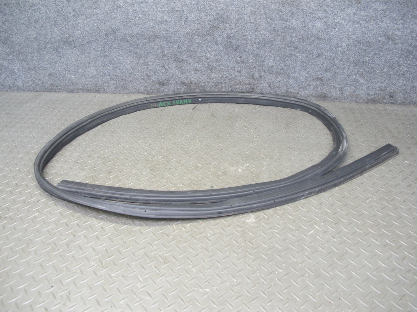 2004-2009 Cadillac XLR Rear Trunk Deck Lid Weather Strip Rubber Seal