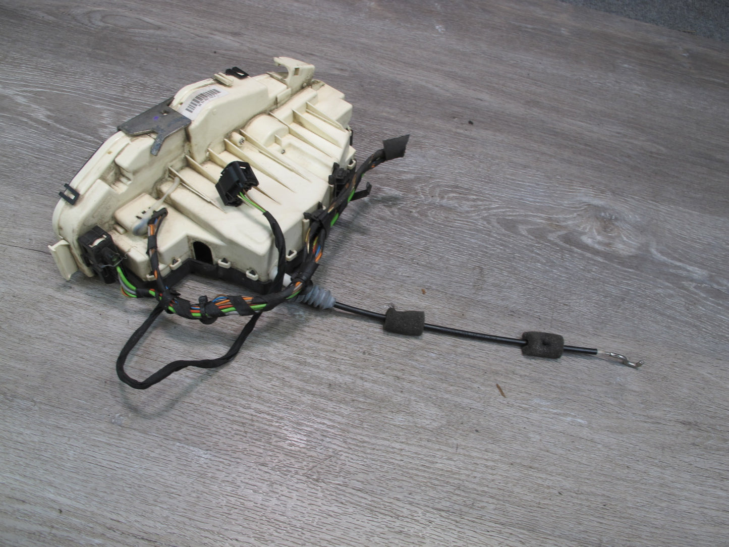 07-13 Mercedes W221 S-class Front Left Door Lock Latch Actuator 2217201335 OEM