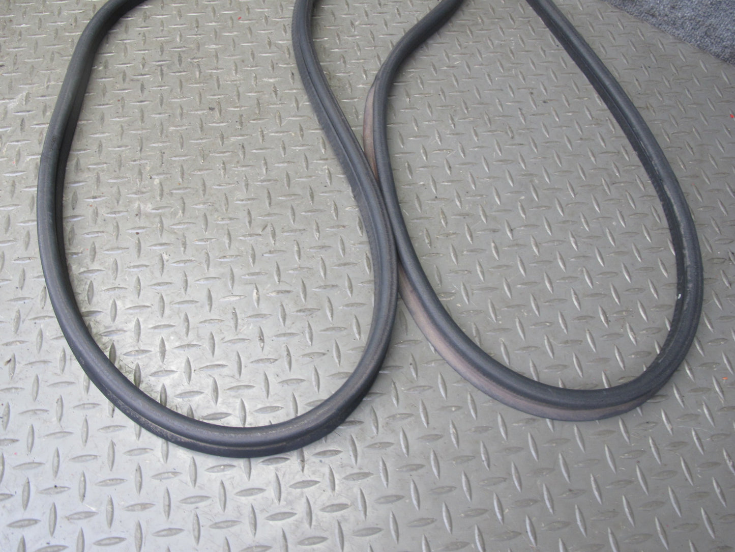 85-89 Toyota MR2 AW15 Front Hood Trunk Frunk Weatherstrip Rubber Seal OEM