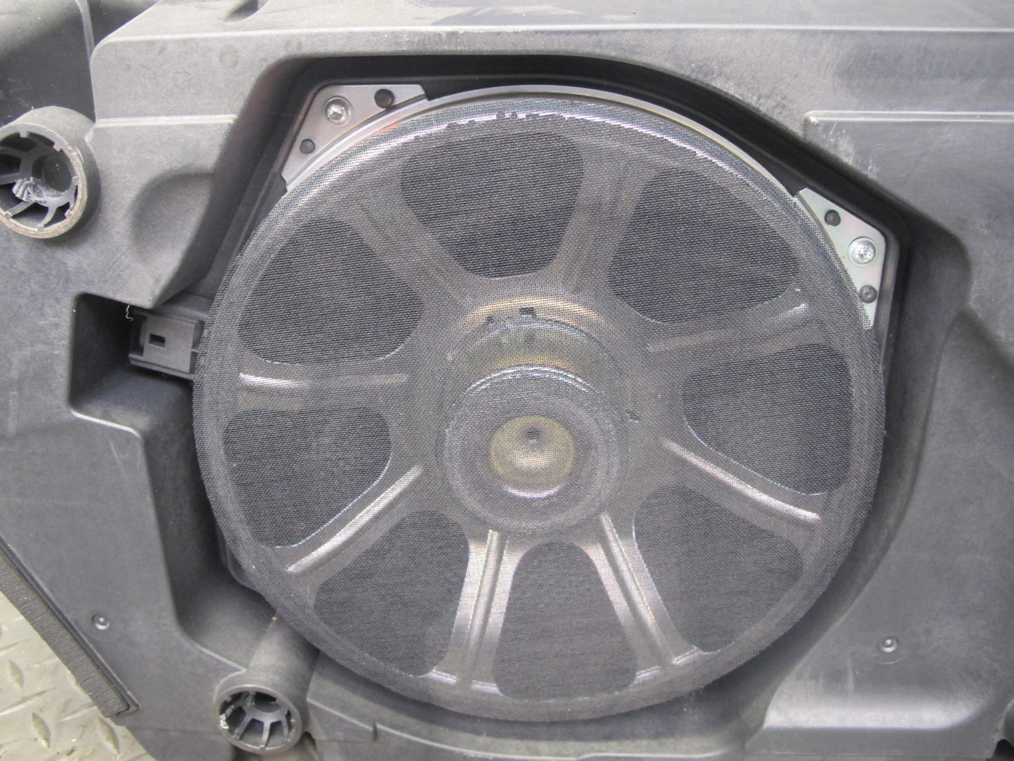2013-2017 Land Range Rover L405 Meridian Subwoofer Speaker CPLA-18808-GA