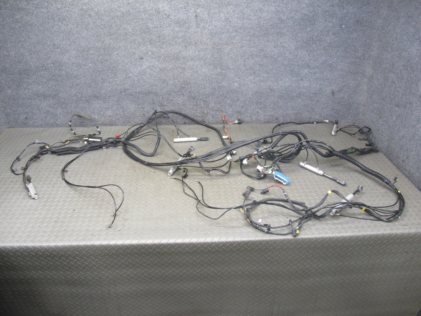 2004-2009 Cadillac XLR Convertible Hard TOP Body Radio Wire Harness Assembly