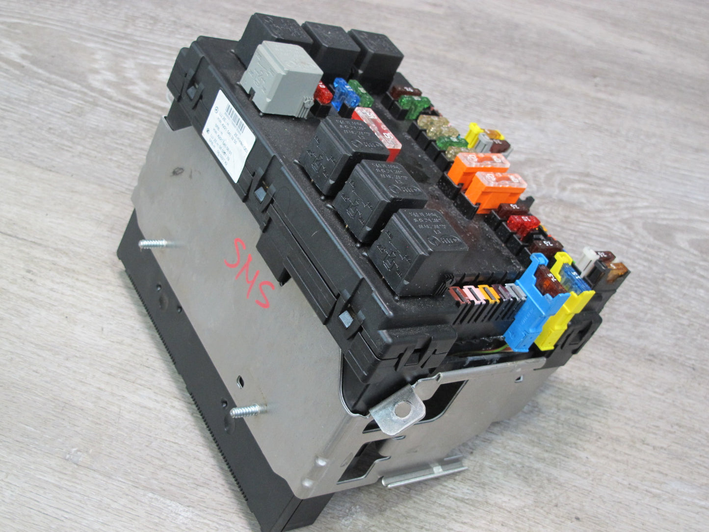 07-09 Mercedes W221 S-class Rear Trunk SAM Fuse Relay Box Module 2215403250 OEM